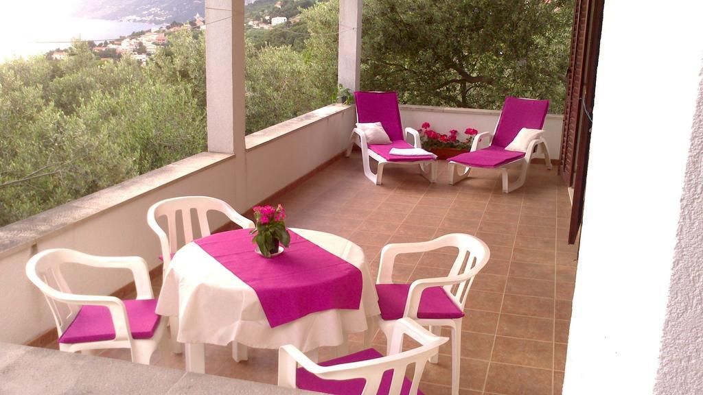 Holiday Home Oliveta Brela Phòng bức ảnh
