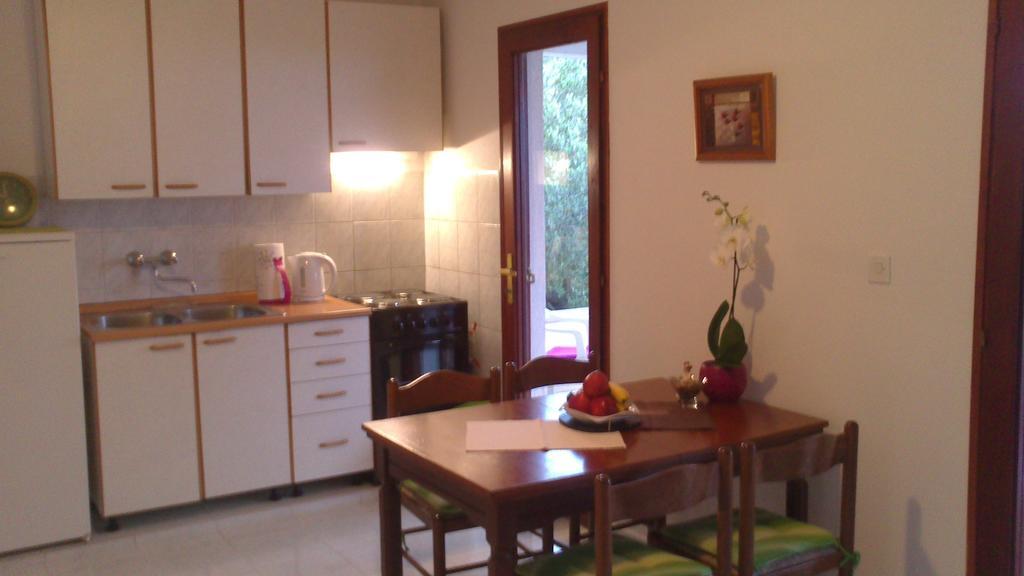 Holiday Home Oliveta Brela Phòng bức ảnh